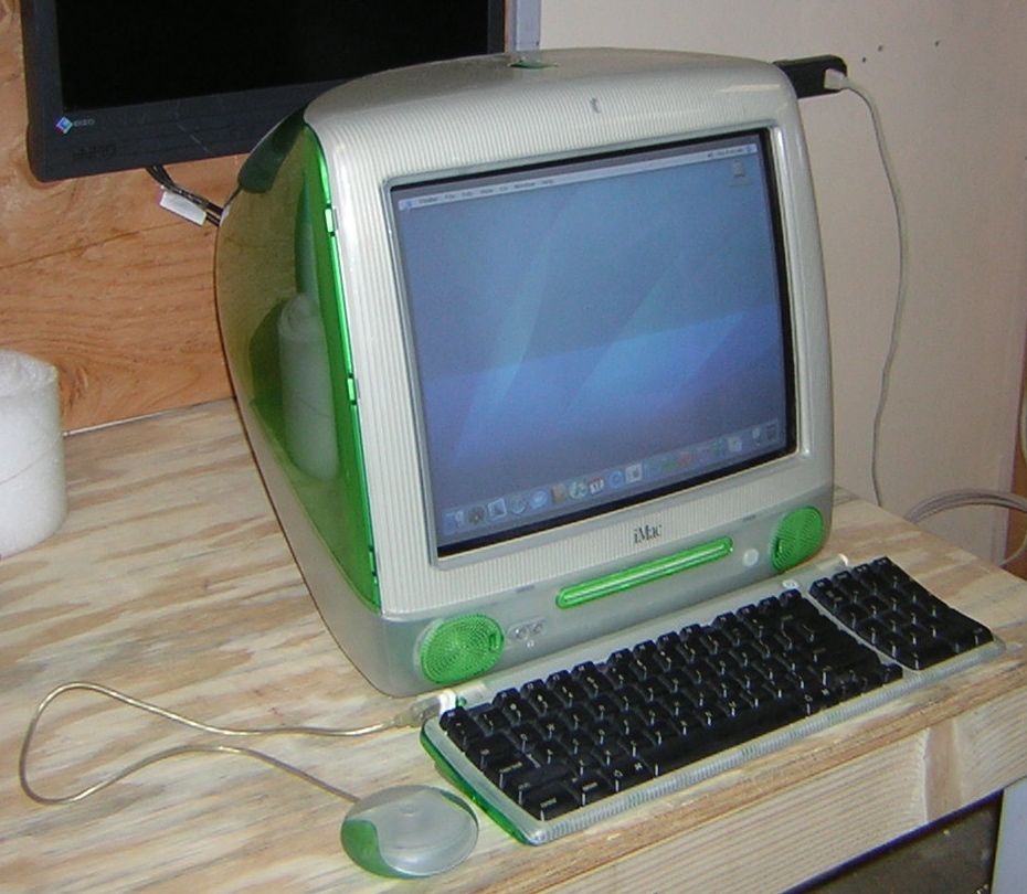 iMac G3 Lime 400MHz with Lime Keyboard and Lime Mouse Applefritter